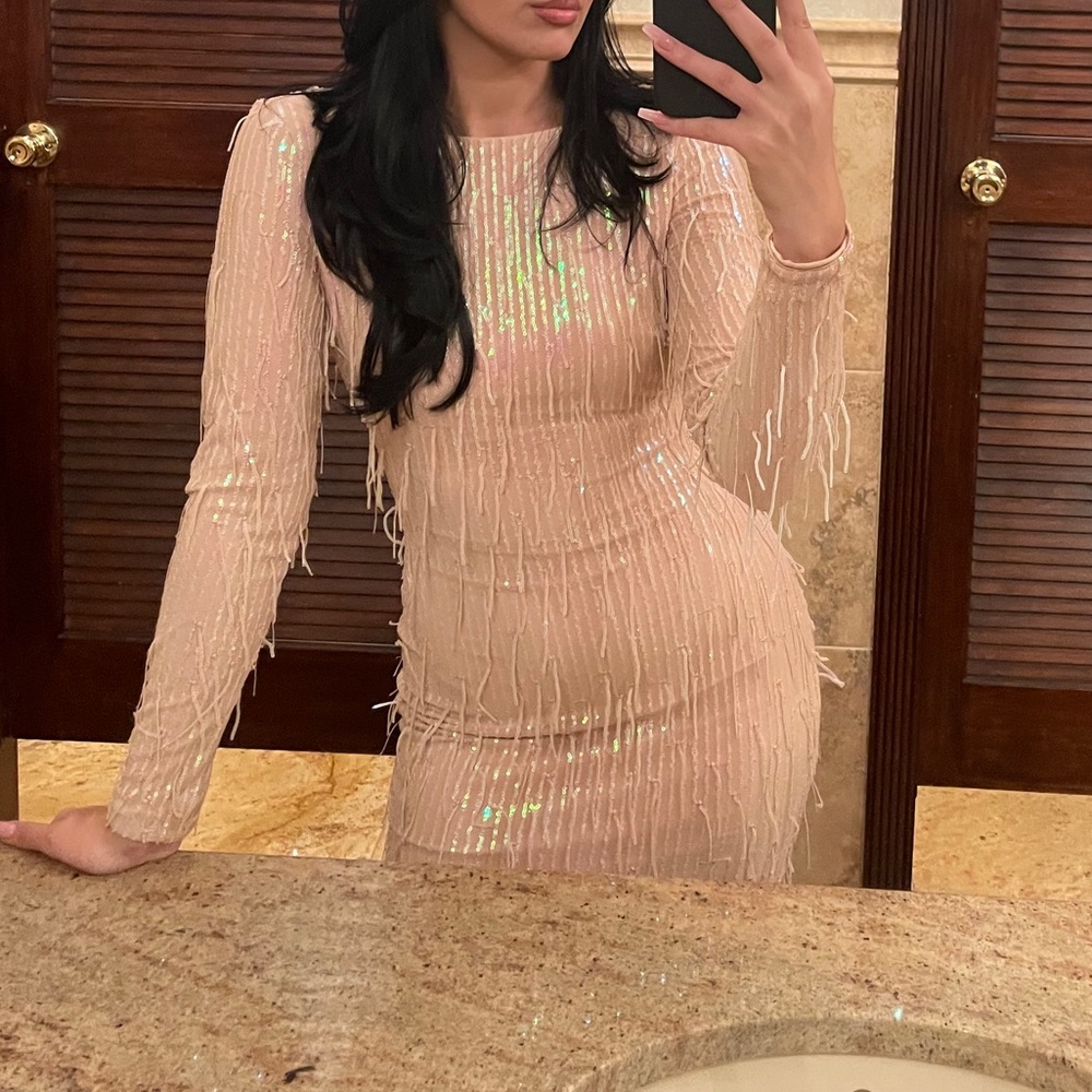 Dress - Picture 2 of 2